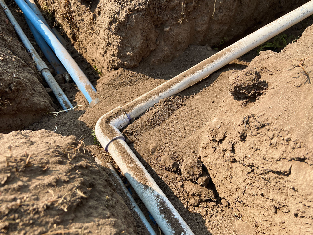 PVC electrical conduits buried in the earth